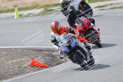 media/Mar-05-2023-TrackXperience (Sun) [[a95d40e56a]]/Group 2/session 2 turn 4/